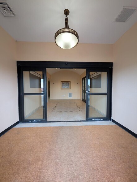 More Photos Of 4105 Holiday St NW, Canton Medical For Lease