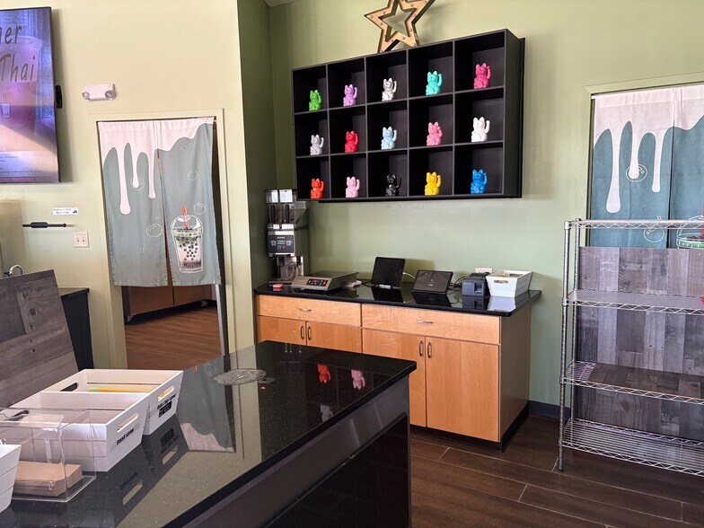 More Photos Of 300 Weatherstone Dr, Wadsworth Freestanding For Lease