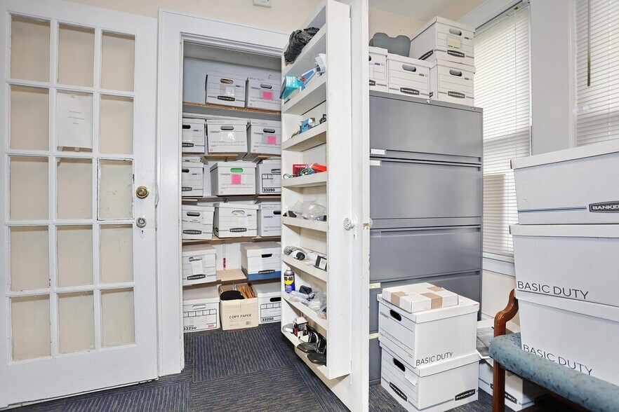 More Photos Of 22 S Madison Ave, Spring Valley Office For Sale