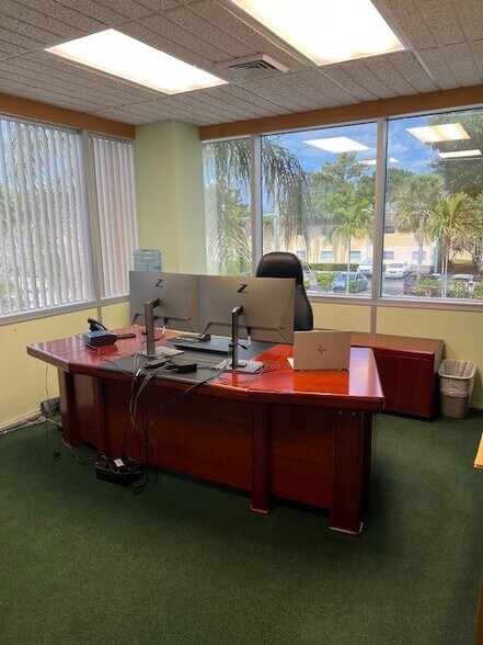 More Photos Of 701 E Commercial Blvd, Oakland Park Medical For Sale