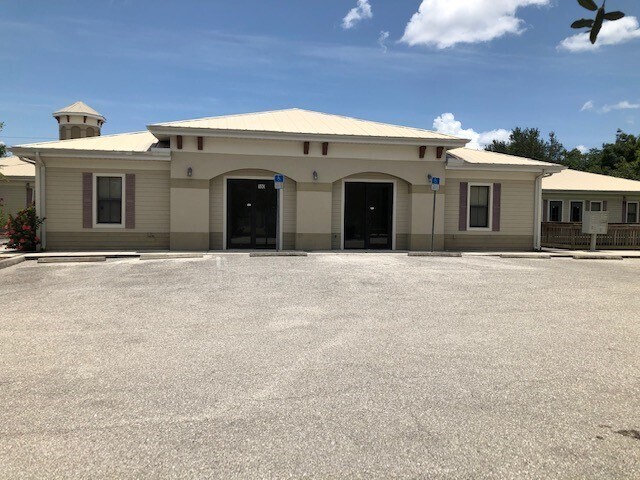 More Photos Of 22655 Bayshore Rd, Port Charlotte Office For Sale