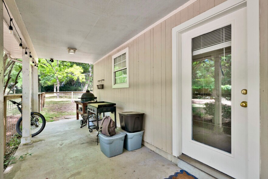 More Photos Of 19205 State Highway 181, Fairhope Office For Sale