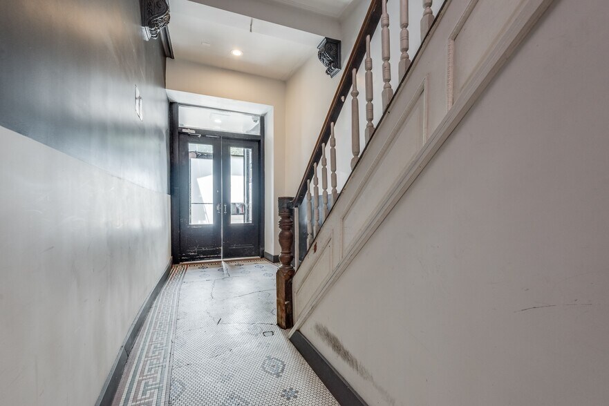More Photos Of 561 Gates Ave, Brooklyn Apartments For Sale