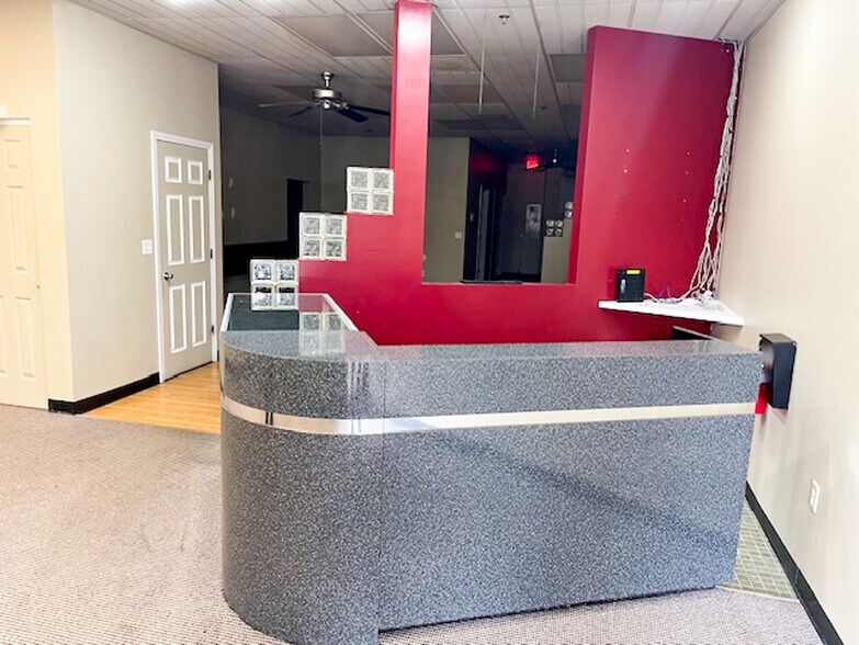 More Photos Of 1620-1680 Lebanon Ave, Belleville Unknown For Lease