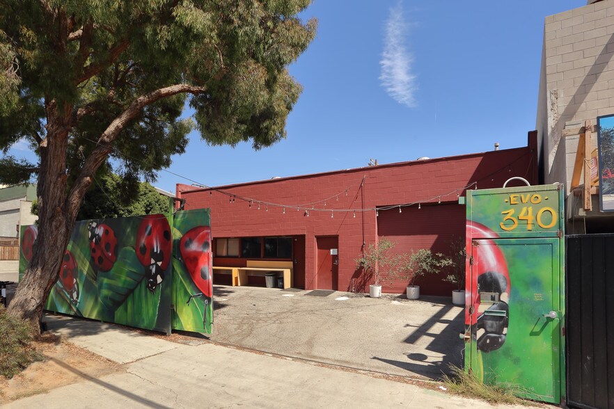 Primary Photo Of 340 Sunset Ave, Venice Loft Creative Space For Lease
