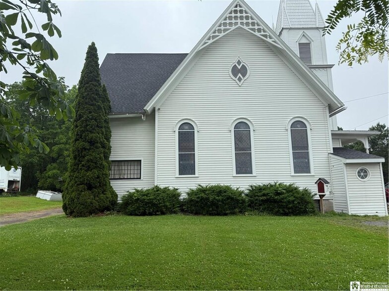More Photos Of 2395 Havens Corners Rd, Penn Yan Religious Facility For Sale