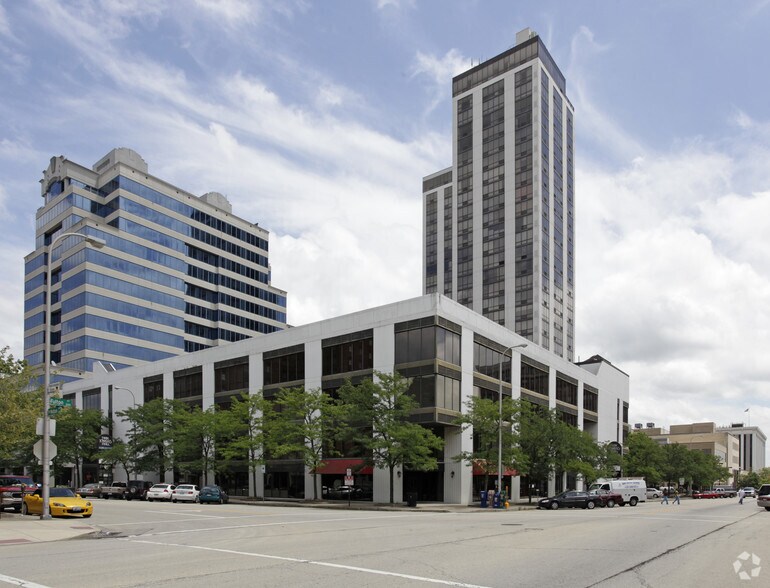 More Photos Of 456 Fulton St, Peoria Office For Sale