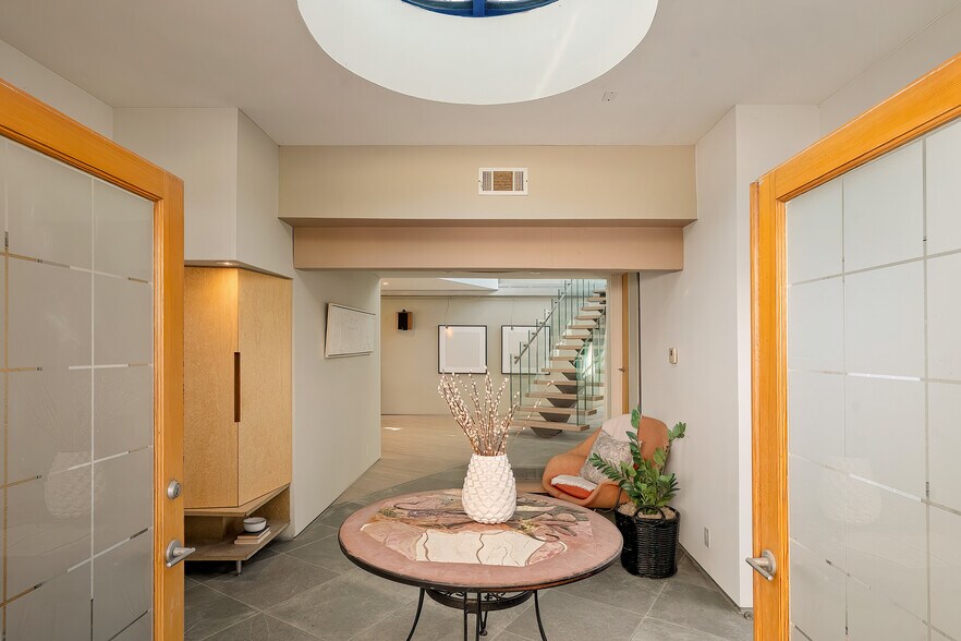 More Photos Of 3111 Ocean Front Walk, Marina Del Rey Apartments For Sale