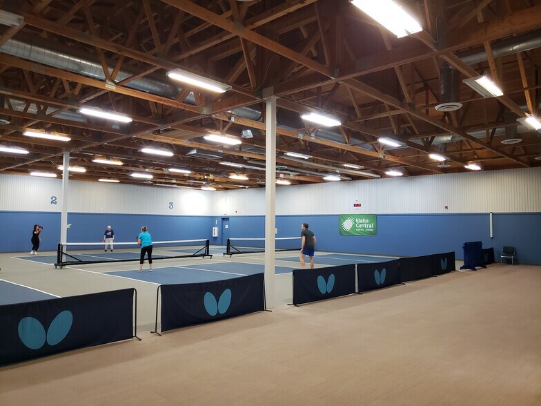 More Photos Of 10505 N Newport Hwy, Spokane Freestanding For Sale