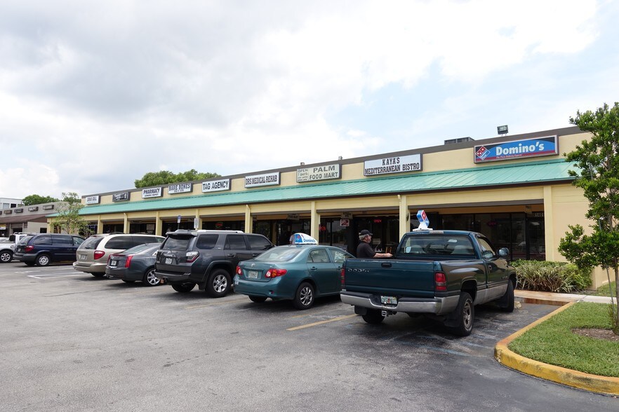 More Photos Of 1501-1571 N Palm Ave, Pembroke Pines General Retail For Sale