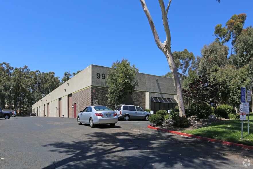 More Photos Of 9920 Scripps Lake Dr, San Diego Warehouse For Lease