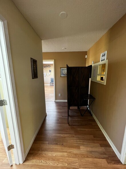 More Photos Of 1540 Highway 19 N, Thomaston Storefront For Lease