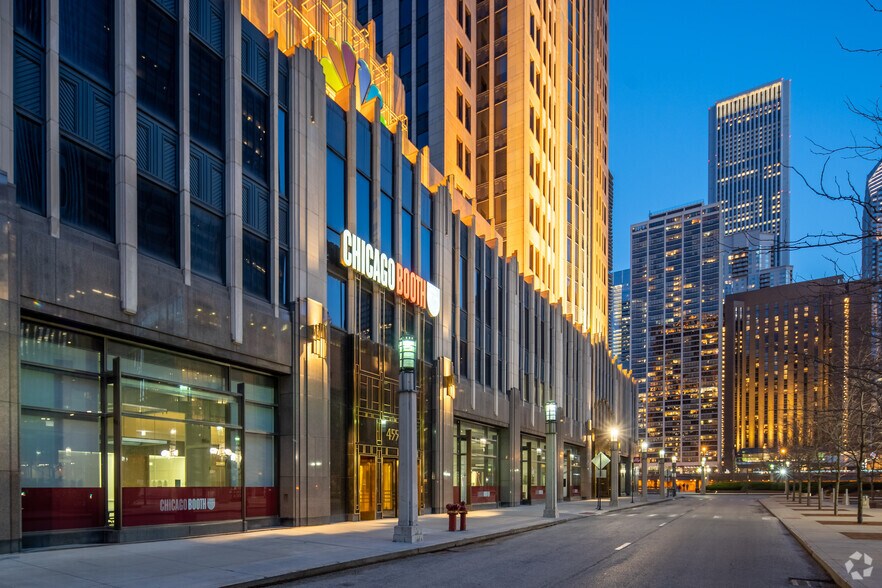 More Photos Of 455 N Cityfront Plaza Dr, Chicago Office For Lease