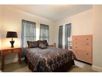 More Photos Of 2335 E Cesar Chavez St, Austin Freestanding For Lease