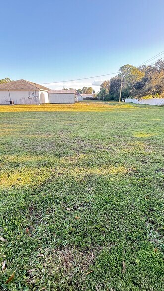 More Photos Of 2224 Hibiscus dr, Edgewater Industrial For Sale