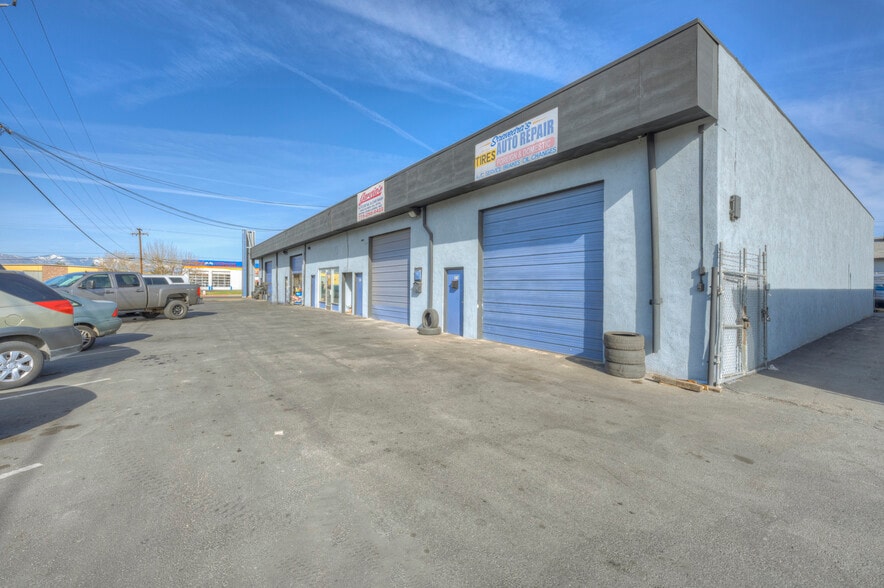 More Photos Of 3000-3090 Mill St, Reno Unknown For Lease