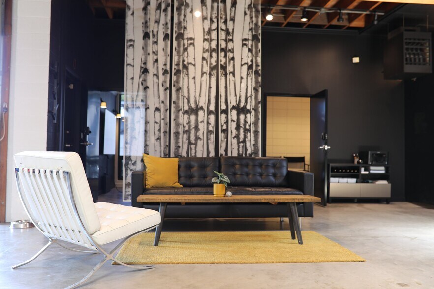 More Photos Of 216 N Tillamook St, Portland Flex For Lease