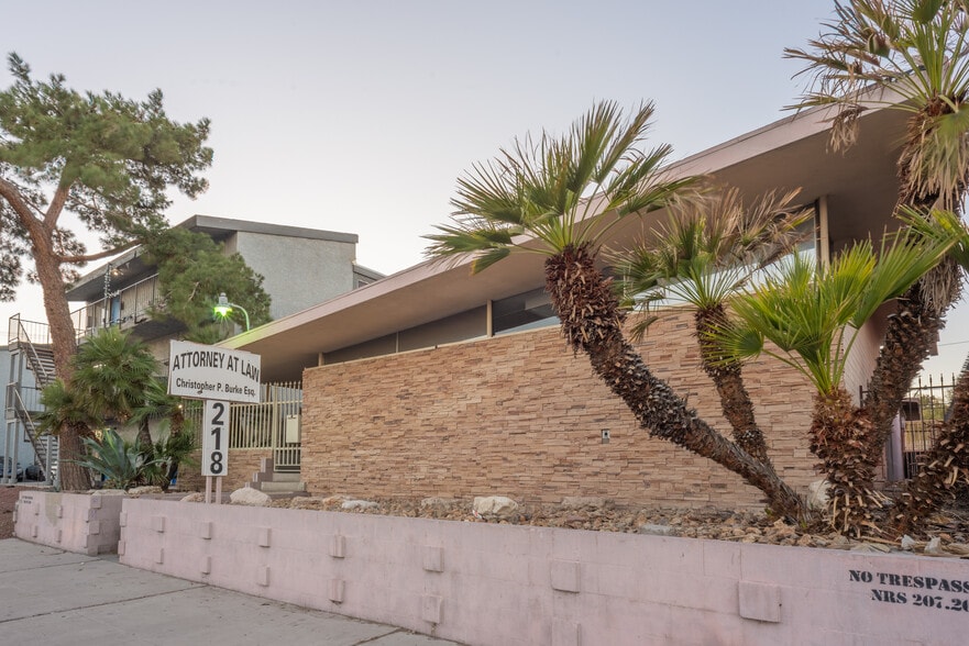 More Photos Of 218 S Maryland Pky, Las Vegas Office For Sale