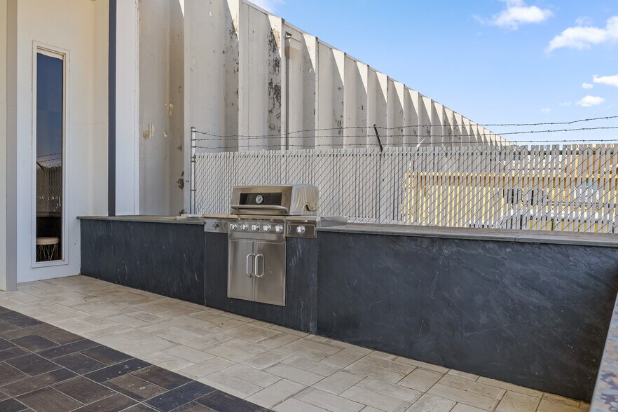 More Photos Of 121 Honest St, Chattanooga Light Manufacturing For Sale