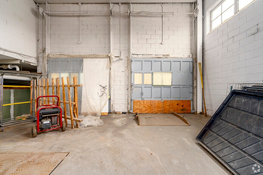 More Photos Of 12357 E Eight Mile Rd, Warren Industrial For Sale