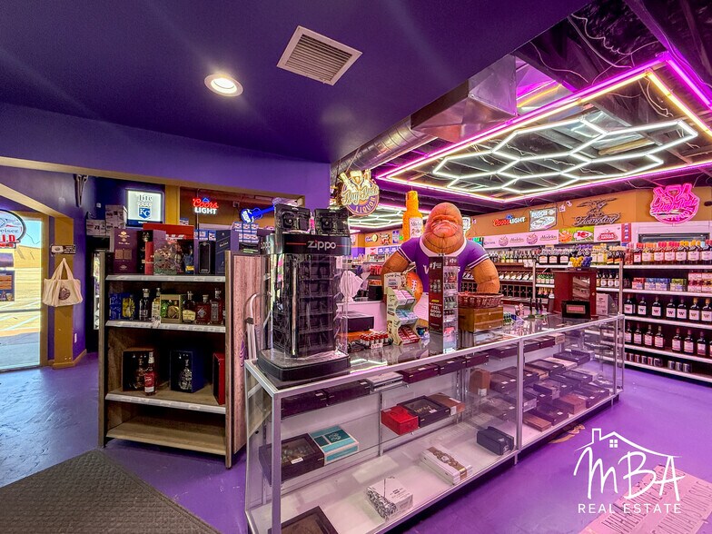 More Photos Of 1505 E Kansas Ave, Garden City Restaurant For Sale