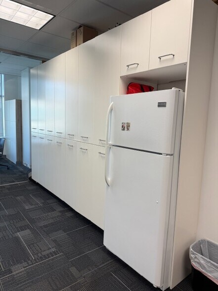 More Photos Of 233 Nelson's Cres, New Westminster Office For Sale