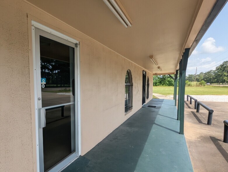 More Photos Of 5733 Highway 69 S, Kountze Freestanding For Sale