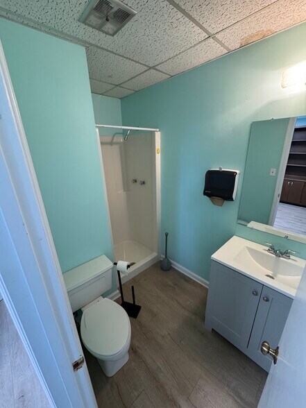 More Photos Of 4008 Mundy Mill Rd, Oakwood Office For Lease