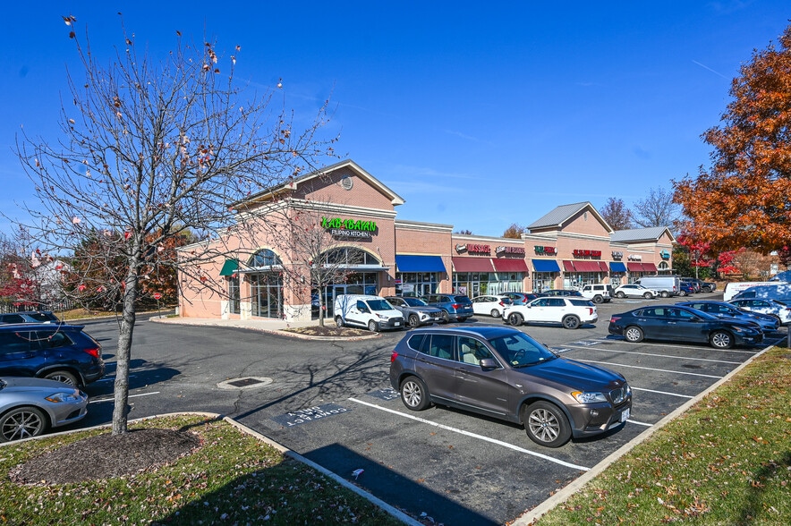 More Photos Of Minnieville & Caton Hill Rd, Woodbridge Unknown For Lease