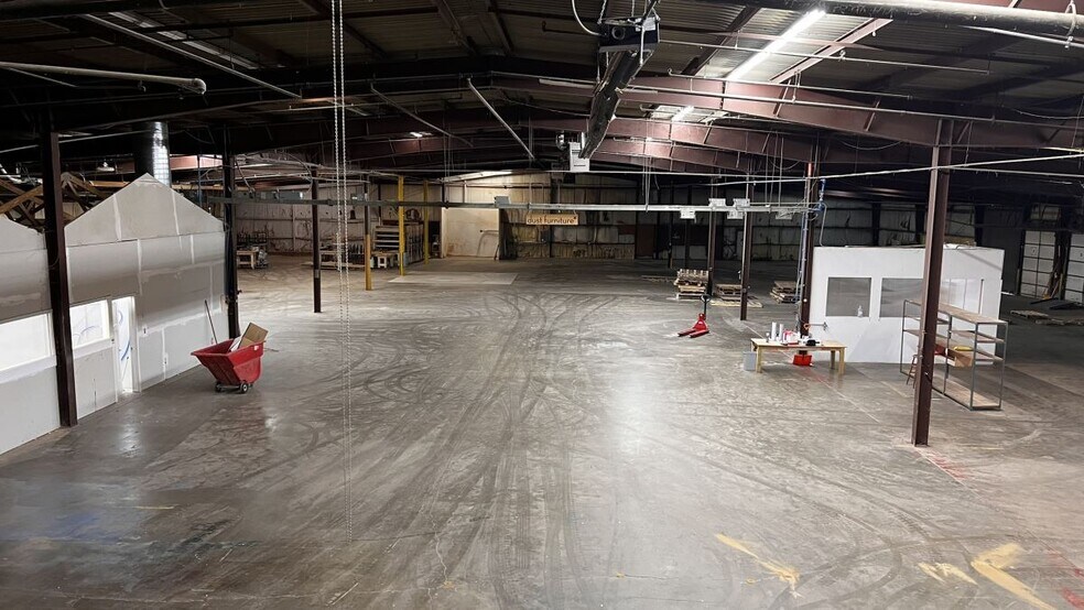 More Photos Of 1652 Ellen Rd, Benton Harbor Manufacturing For Sale