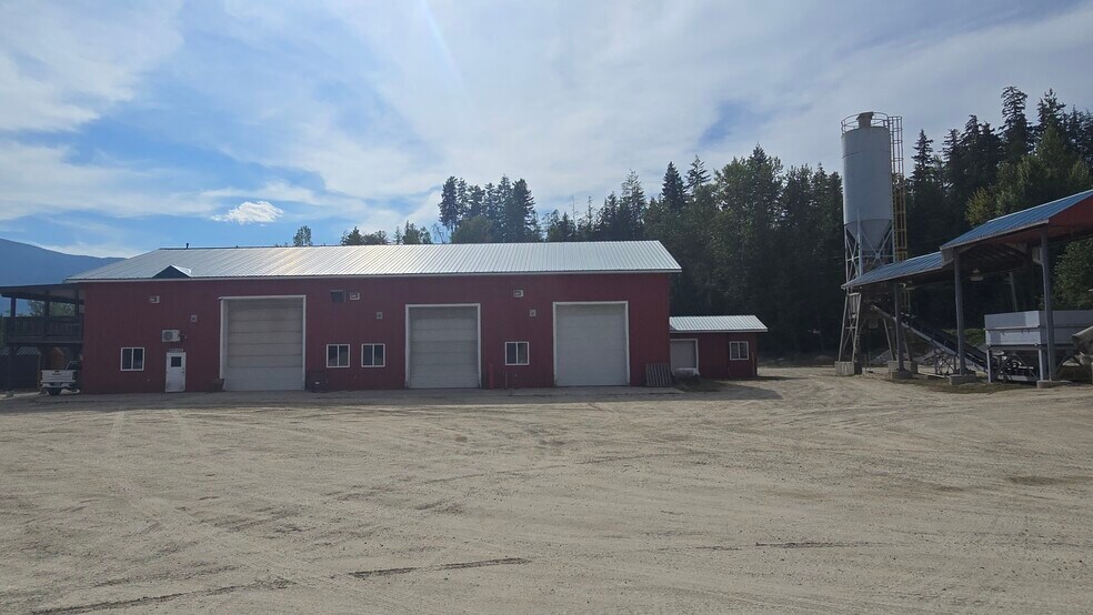 More Photos Of 1500 Hot Springs Rd, Nakusp Industrial For Sale