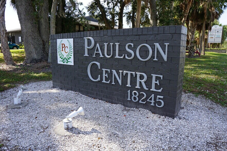 More Photos Of 18245 Paulson Dr, Port Charlotte Office For Sale