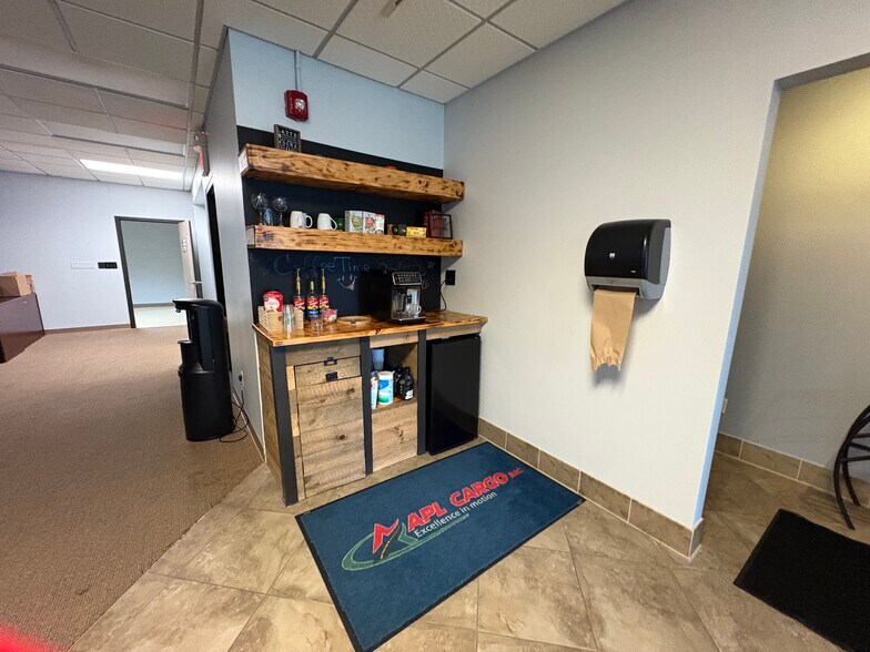 More Photos Of 1201 Cumberland Ave, West Lafayette Office For Lease