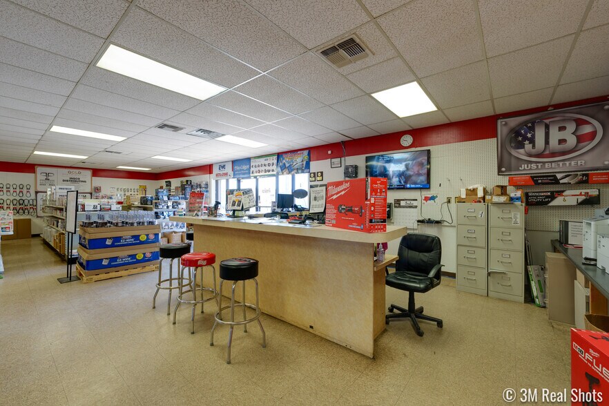 More Photos Of 914 Arroyo St, San Angelo Warehouse For Sale