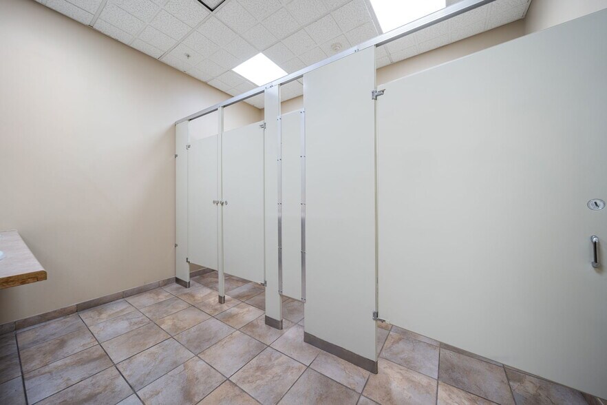 More Photos Of 2535 John F Kennedy Blvd, Jersey City Medical For Sale