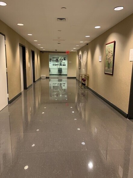 More Photos Of 40 Broad St, New York Apartments For Lease