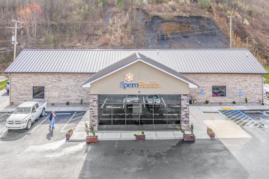 More Photos Of 182 Roy Campbell Dr, Hazard Medical For Sale