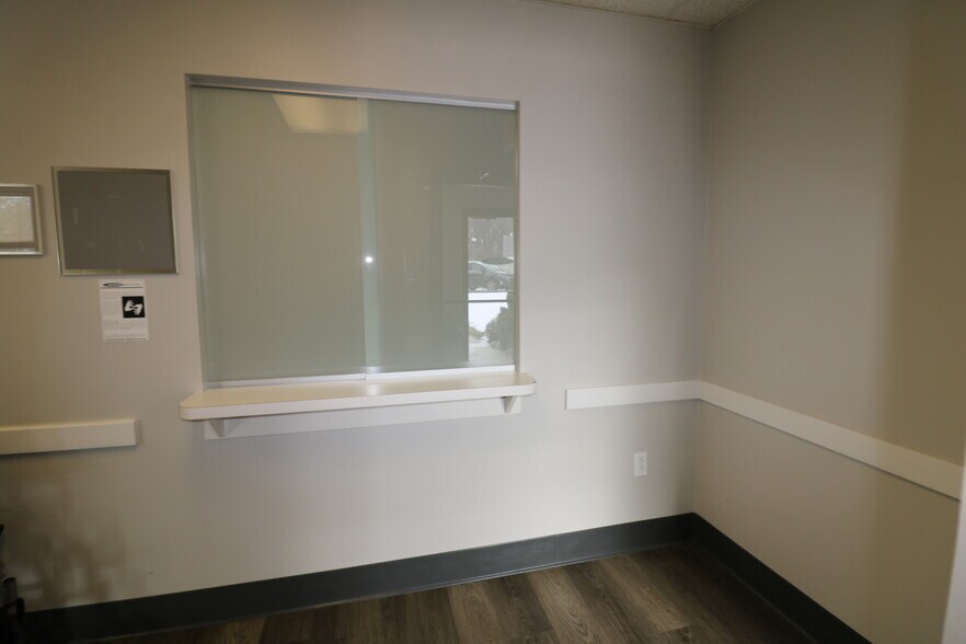 More Photos Of 34 Executive Dr, Norwalk Medical For Sale