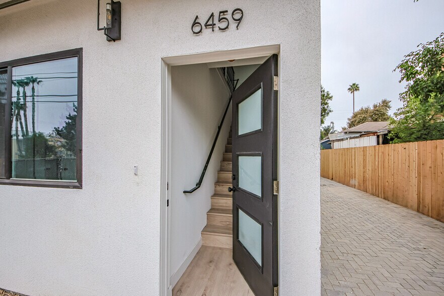 More Photos Of 6461 Woodley Ave, Van Nuys Apartments For Sale
