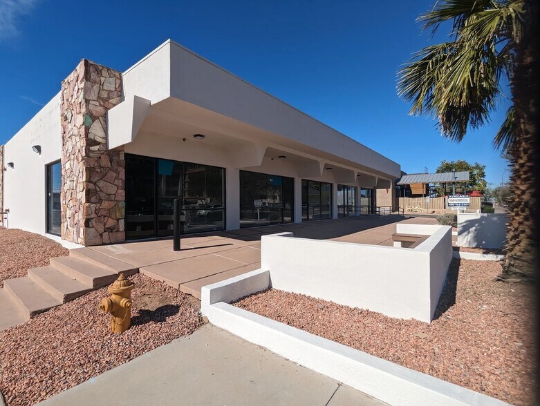 Primary Photo Of 1302 N Scottsdale Rd, Scottsdale Freestanding For Lease