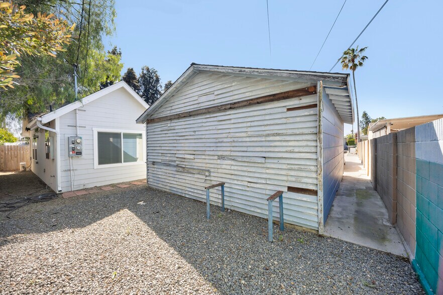 More Photos Of 461 N Citrus St, Orange Apartments For Sale