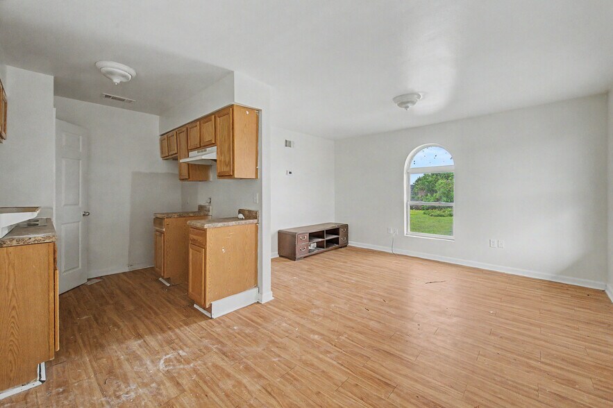 More Photos Of 6711-6817 Tara Ln, New Orleans Apartments For Sale