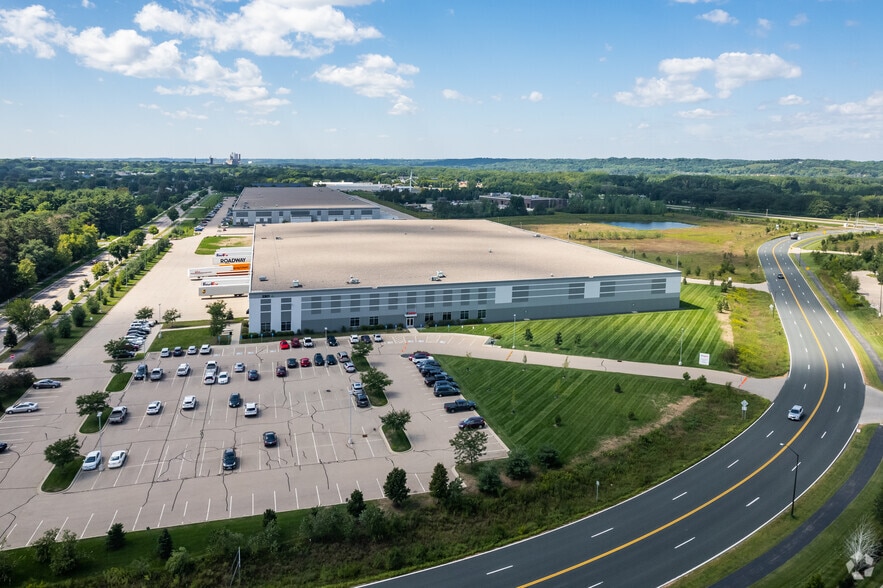 More Photos Of 2301 4th Ave E, Shakopee Manufacturing For Lease