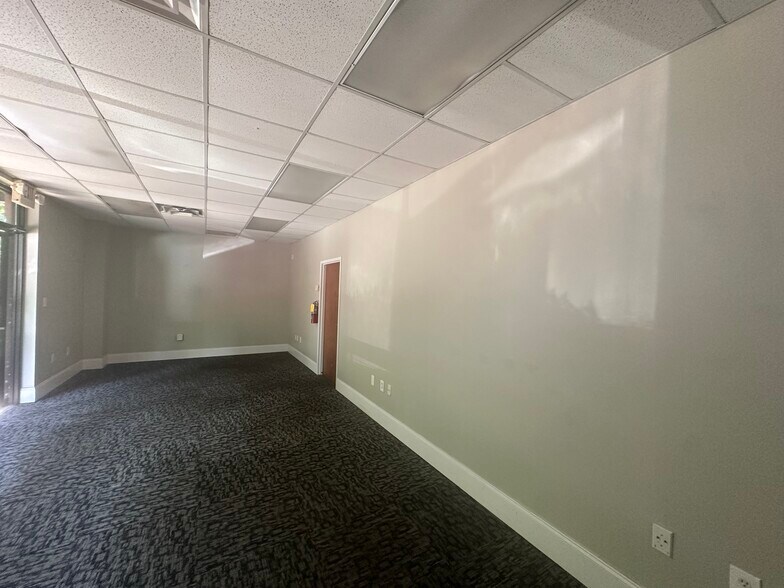 More Photos Of 4250 Keith Bridge Rd, Cumming Light Manufacturing For Lease