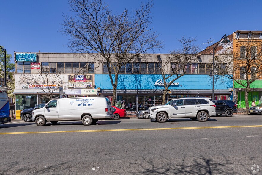 More Photos Of 54 Broad St, Elizabeth Storefront For Lease