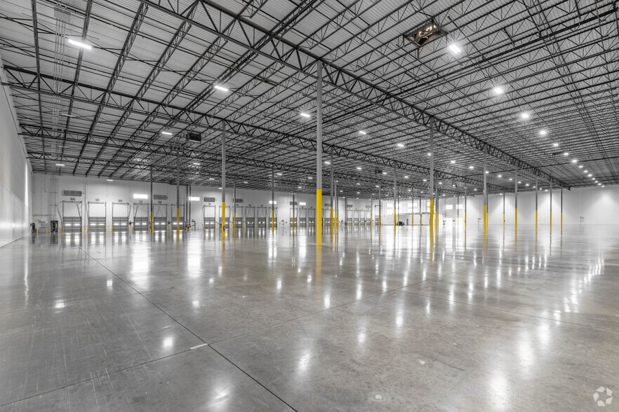 More Photos Of 10137 Horton Rd, Charlotte Distribution For Lease