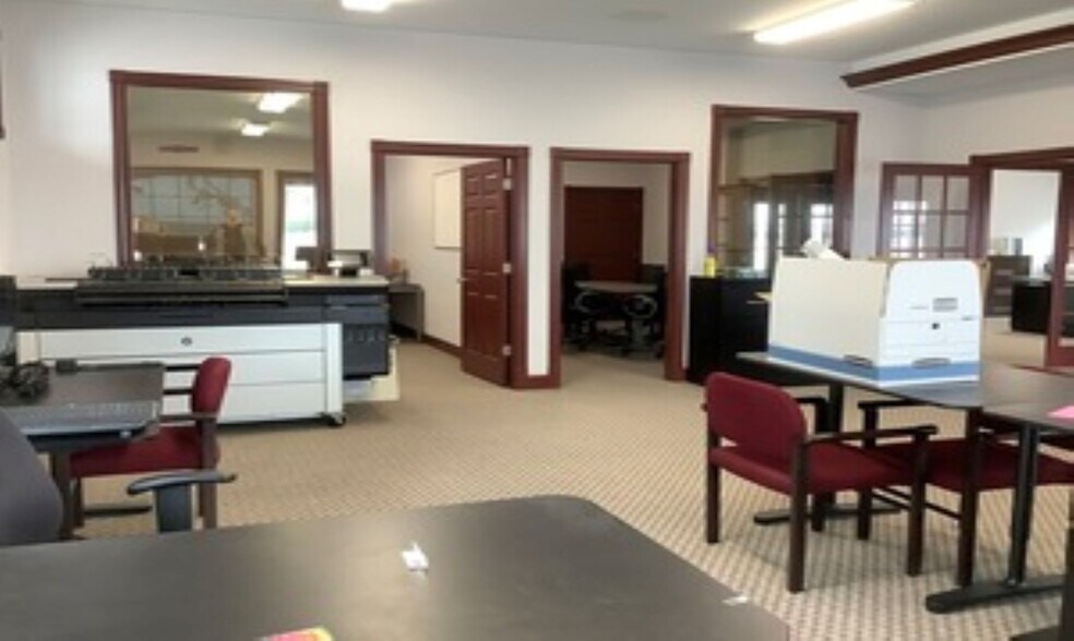 More Photos Of 38 W Grand Ave, Fox Lake Storefront Retail Office For Lease