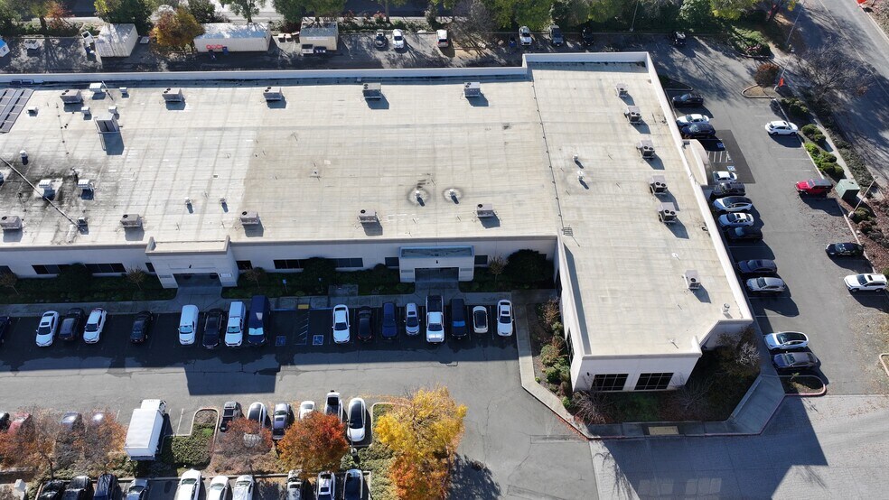 More Photos Of 2526 Qume Dr, San Jose Light Distribution For Lease