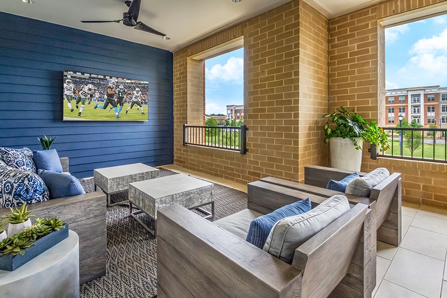 More Photos Of 7420 N Rea Park Ln, Charlotte Apartments For Lease