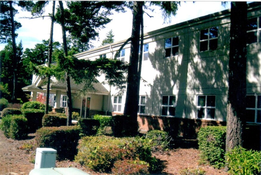 More Photos Of 705 9th St, Florence Medical For Lease